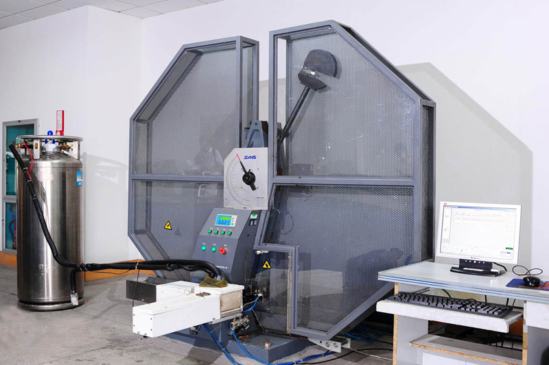 ÜTŐVIZSGÁLÓ GÉP